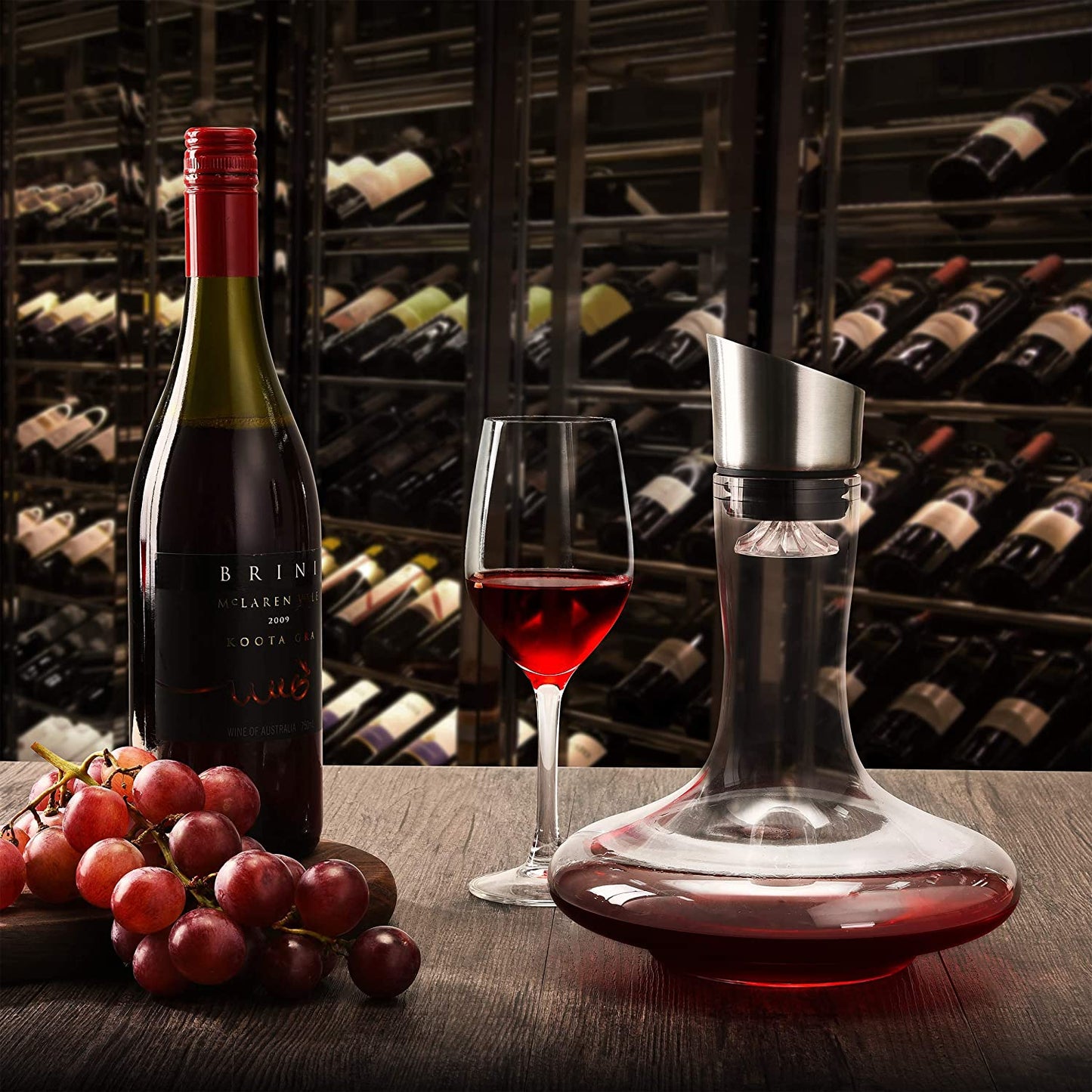 Wine Decanter Built-In Aerator Pourer, Wine Carafe Red Wine Decanter,100% Lead-Free Crystal Glass, Wine Hand-Held Aerator, Wine Gift, Wine Accessories