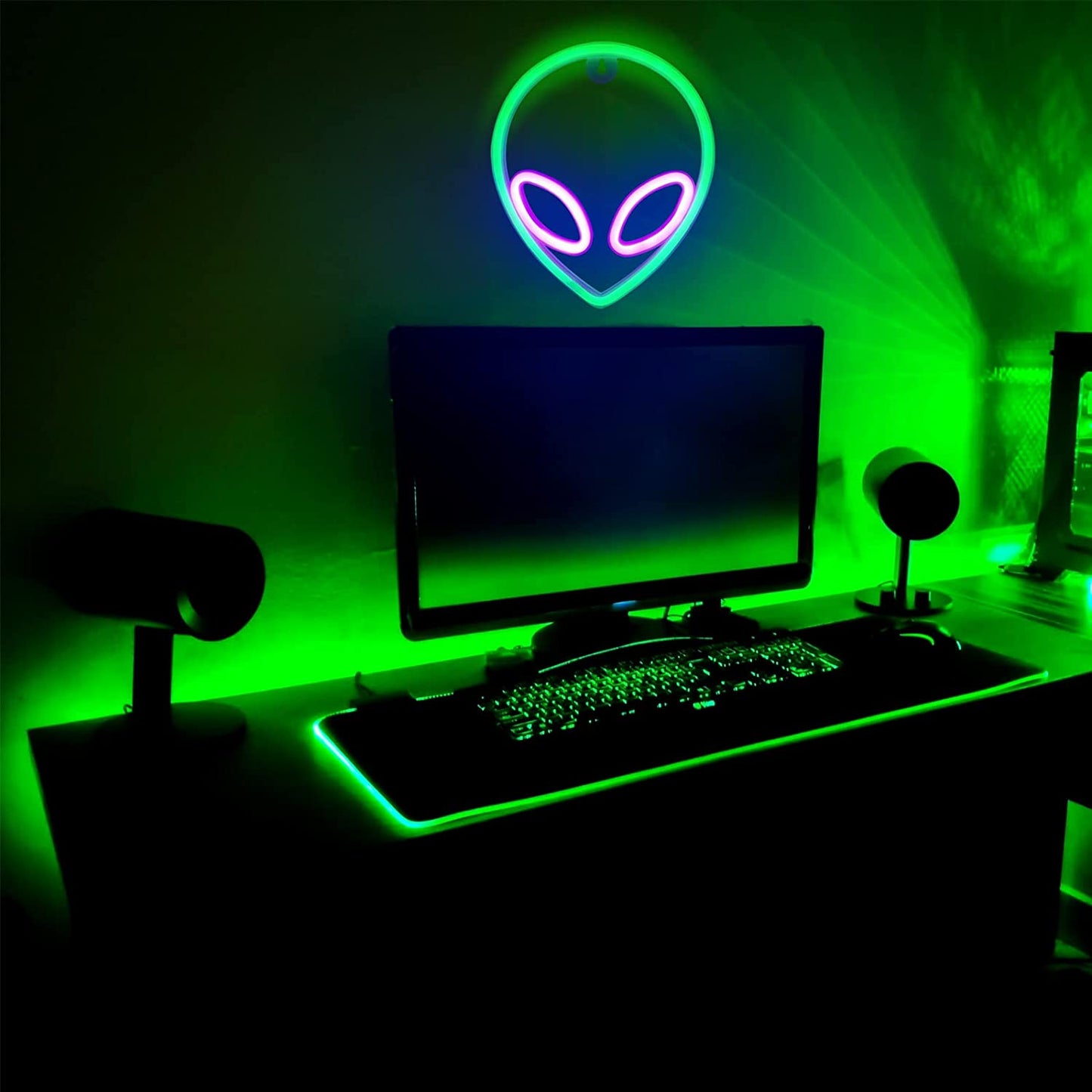 Alien Neon Sign Christmas Decoration Purple Green LED Alien Neon Light Usb/Battery Operated Cool Alien Light up Sign for Wall Decor Game Room Aesthetic Hanging Light for Man Cave Stuff, Bedroom, Bar, Party